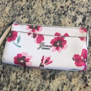 Wristlet
